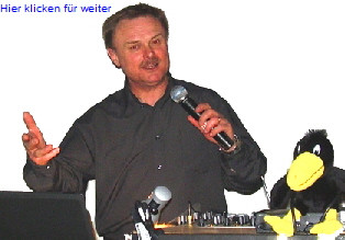 DeeJay-Uli ist ein erfahrener  Diskjockey seit 1970 und Moderator im Hrfunk sowie Musikunterhalter auf  Feiern und Events aller Art. DJ-Uli freut sich auf Ihre Buchung als Wedding-DeeJay   Hochzeits-DeeJay